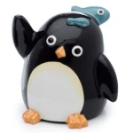 PENGUIN HUDDLE UPSIDE D MUG