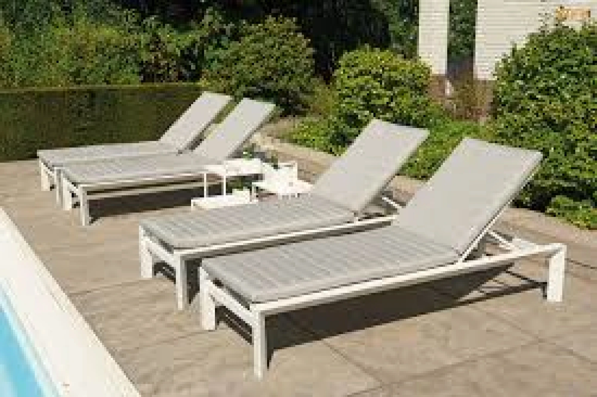 DELTA SUNLOUNGER